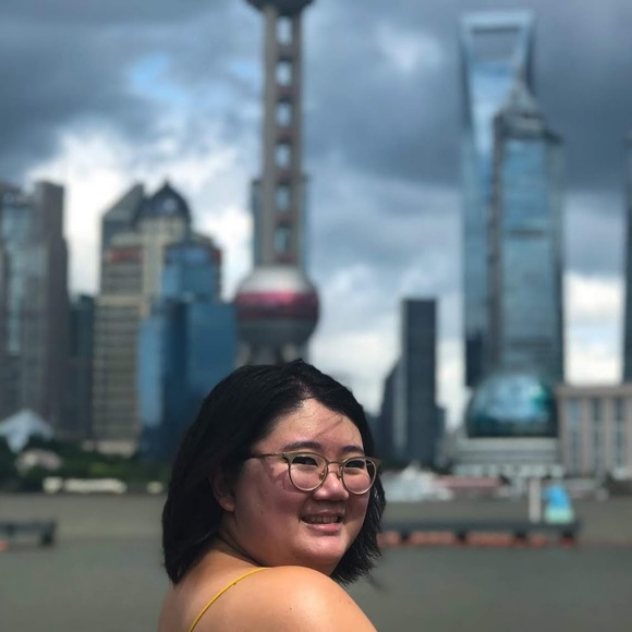 Meet your Posher, Alex - Picture 1 of 1